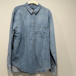 J Crew Garçon classic women’s denim shirt